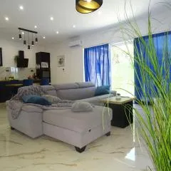 House Parancin