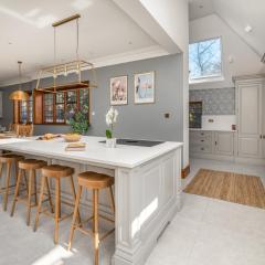 Luxury Period 7 Bed Mansion near Warner Bros