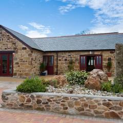 Barn Owl at Bejowan Barns