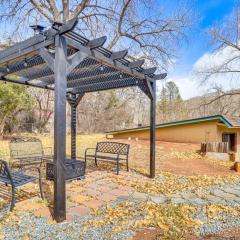 Half-Mi to Jemez Hot Springs Cozy Cabin Getaway!