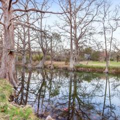 Cardinal Oaks on the Creek