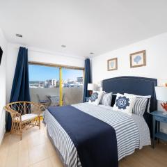 Stylish Apartment With A View And Beach