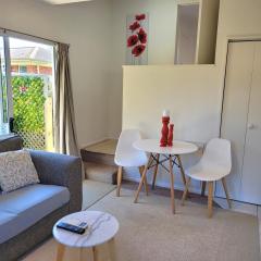 Private Self Contained Unit Dog Friendly