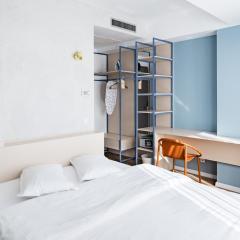 Graffiti Hotel Rooftop - Central Location