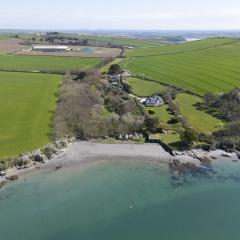 Schoopers - Holiday Home in Rock