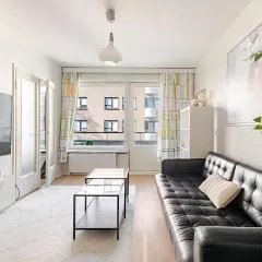 Stylish Design District Apt w Balcony