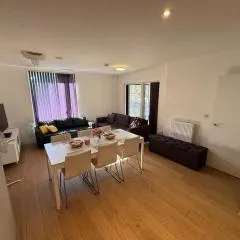 Spacious 3 bed in Colindale