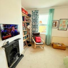 St George's Cool City Flat