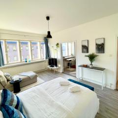 Penthouse Töölö - High Ceilings, Wi-Fi, 24h shop, Olympic Stadium