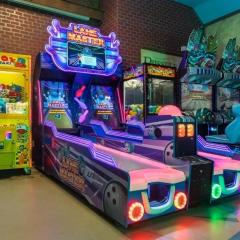 Escape to Regal Palms Resort w/ Lazy River