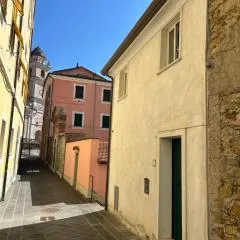 La Tisbe, una casa nel borgo medievale di Castelnuovo Magra