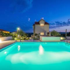 Family friendly house with a swimming pool Krusevo, Novigrad - 24069