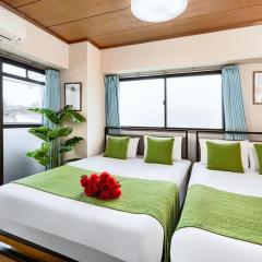 2th floor with elevator 3min walk from Koma Gome on the Yamanote Line 2 rooms and 1 living room, maximum 8 people, direct access to Shinjuku, Ueno, Akihabara, Ginza, Tokyo Ikebukuro, Shinjuku, Shibuya