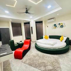 Hotel Hill Top Inn -Near Baner Rd Pune