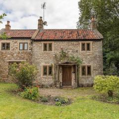 Beautiful Cottage nr Mendip Hills Private Parking