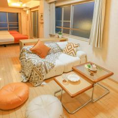 Shinjuku 2 stops 3 bedrooms best groups or family
