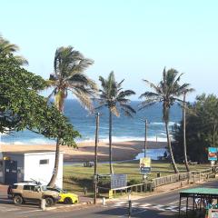 The Waves Beachfront Stay - Gleneagles