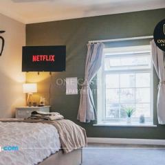 Exclusive Deals l Last-Minute Specials l Free Parking I Short term Booking l Garden I Sleeps Up to 6 l 3 Bed & 2 Bath I One Castle Apartments Short-lets and Serviced Accommodation