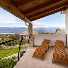 Nice Home In Razanac With Wifi