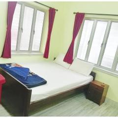 HOTEL PREMIUM PUJA Near Mandirpara JHEEL
