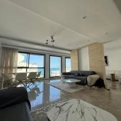 Beach view luxury penthouse in Gammarth