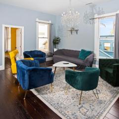 1900's Victorian Home Sleeps 22 8BDRM 3Bath