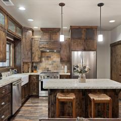 CYH1012 - Hidden Cedar home