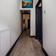 Chatham lodge Cosy Large Double Room 1
