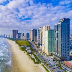 Peninsula Hotel Danang