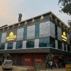Ark Hotel and Restaurant