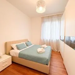 Villoresi 6 - Moderno appartamento con patio vicino Milano, Rho Fiera, Monza
