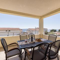 Apart sa Terasom 250m od Plaže,Parking,Wi Fi,Roštilj