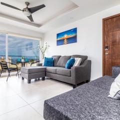 Ocean View, Amazing Sunsets, AC, Pool