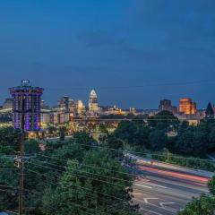 Incredible Cincy City Views - Rooftop Patio