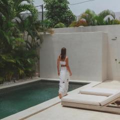 Designer 3BR Villa Tropical Stay Near Canggu