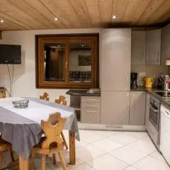 Appartement 3 chambres aux Gets avec balcon exposé sud, proche pistes et centre - FR-1-671-99