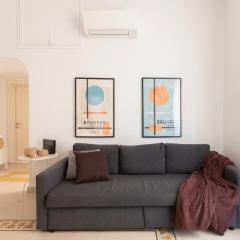 The Best Rent - Sunny three-bedroom apartment near Ottaviano metro stop