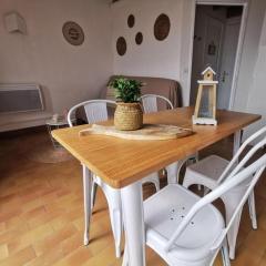Studio Mezzanine avec Vue magnifique sur le Canigou à Cap Coudalère - Piscine à partir de mai - Aire de jeux d'enfants, Parking