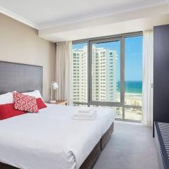 Beach view with King bed studio in Gold Coast