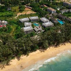 Pearl of Naithon 2-BR beachfront apartments