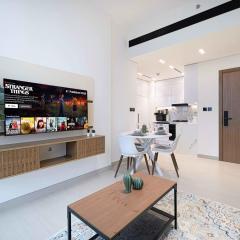 Cozy 1 BR with gym & pool just 15min to Dubai Marina