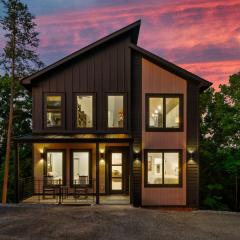 Spring Splash Retreat - Pool Hot Tub & Games