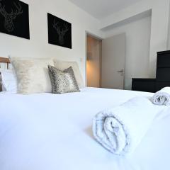 Fully Refurbed 2025 Central London 1 minute to Old Street Station