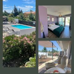 Studio cosy, résidence de tourisme avec piscine