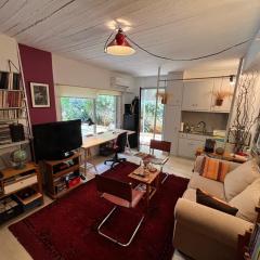 Cozy quiet studio near the sea