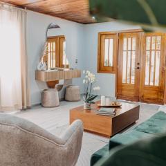 Luxury house with Jacuzzi in the Coffee Region