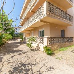 Apartment in Riells near the Beach
