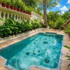 Lovely Villa in Tagaytay w Pool, Billiards up to 20pax