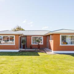 Dannevirke Lodge - Dannevirke Holiday Home