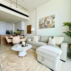 Stylish 1br In Jvc Balcony, Pool & Free Parking